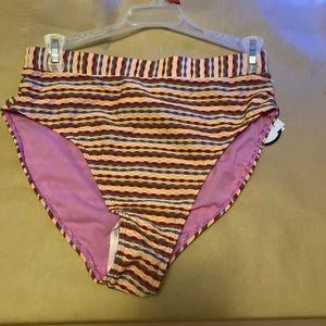 Multi color Swim Bottom. Size M (7-9).